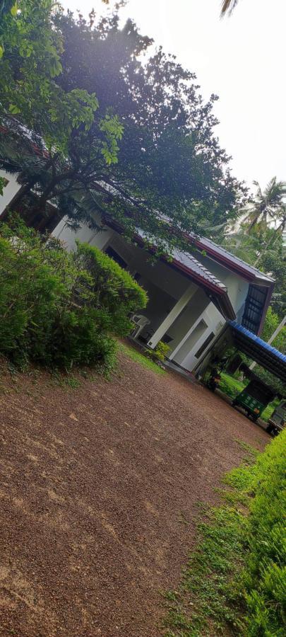 Sunset Villa Negombo Bagian luar foto